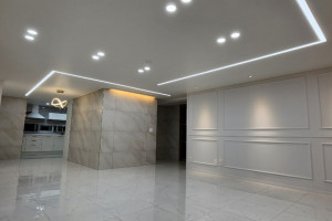 오산 아파트 인테리어: 폴리싱 타일로 완성한 세련된 거실 리모델링