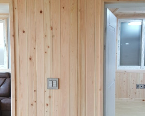 숲속의 안식처: 서천 편백나무 농가주…